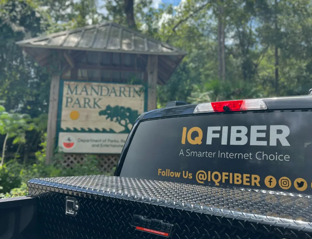 IQ Fiber truck parked outside of Mandarin Park